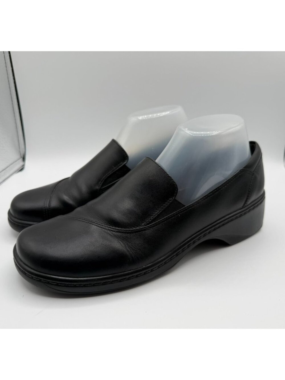 Clarks Loafers Shoes Womens 9M Black Leather Casual Comfort Slip On Wedge Heel